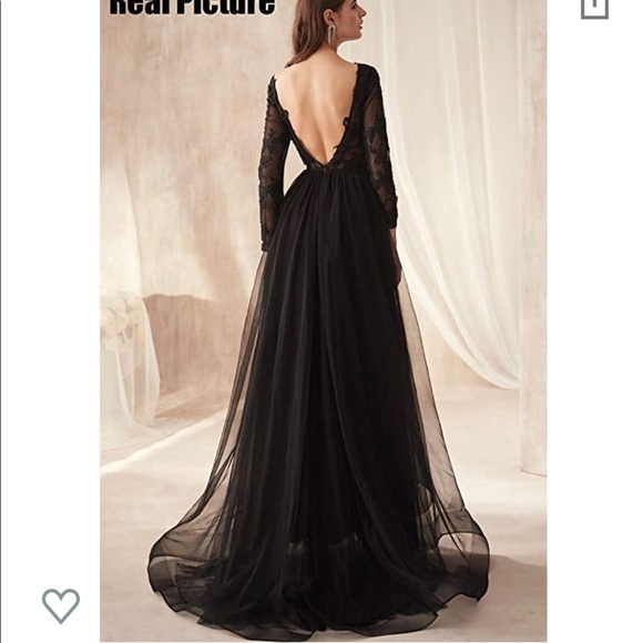 Black lace formal gown - Picture 4 of 8